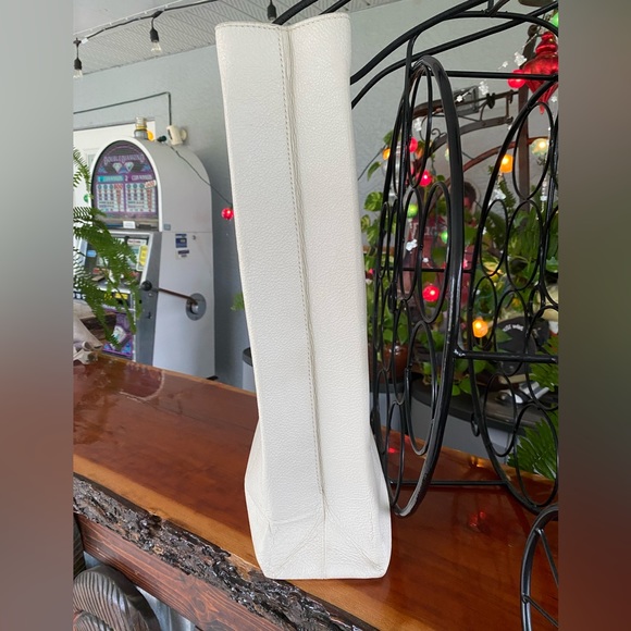 Balenciaga Tote Bag With Certificate of Authenticity Included - Picture 3 of 12